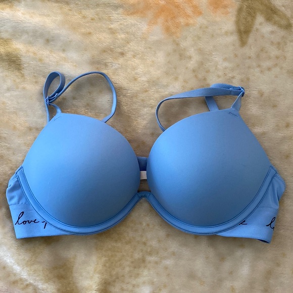 PINK Victoria's Secret Other - NEW PINK Push-Up Bra 💙
